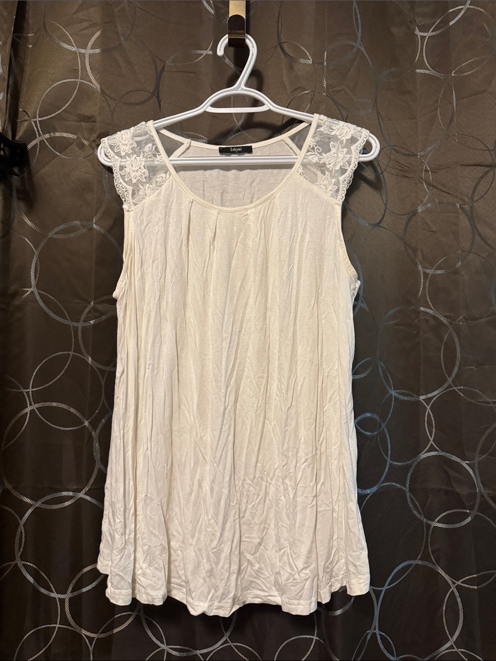 Linen White Lace-Shoulder Sleeveless Blouse